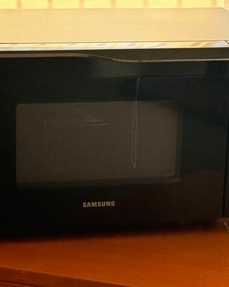 Samsung Forno a Microonde combinato HotBlast