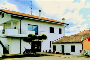 Casa singola, per ulteriori info 3333914592