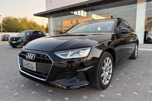 Audi A4 Avant 30 TDI/136 CV S tronic Business 2022