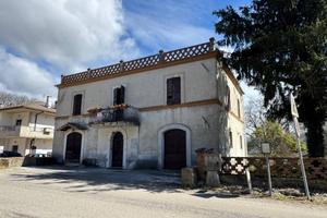 Villa di 242 m² con più di 5 locali a Greccio
