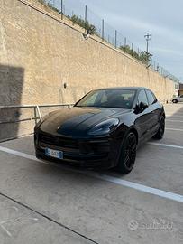 Porsche macan GTS
