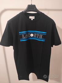 T-Shirt Lacoste varie taglie disponibili.
