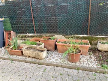 Vasi varie misure e materiali