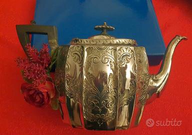 Teiera epoca Regina Vittoria in argento Sheffield