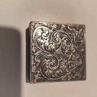 scatolina antica porta trucco in argento 800