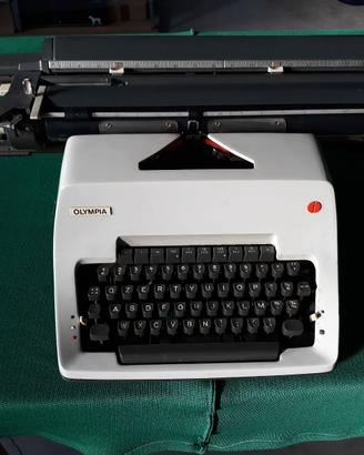 MACCHINA  DA  SCRIVERE