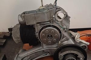 revisione motore  vespa