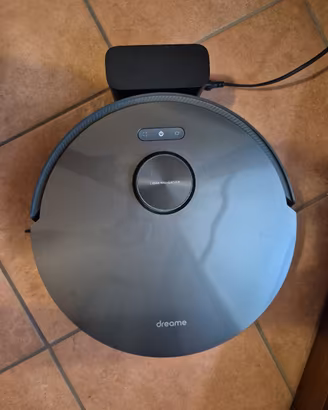 Aspirapolvere Robot Dreame e Liquido per Pulizia