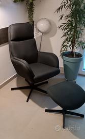 Poltrona con poggiapiedi