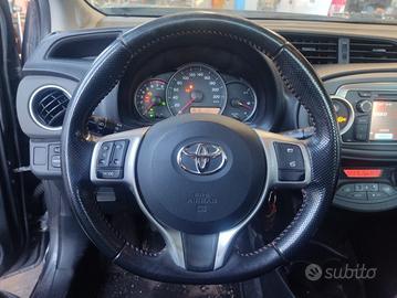 Volante TOYOTA YARIS del 2012