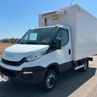 A49 IVECO DAILY 35C15 TRASPORTO CARNI APPESE