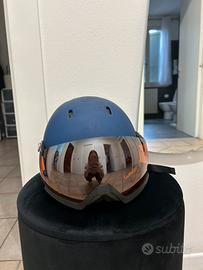 Casco con visiera