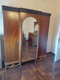 Arredo camera tavolo armadio