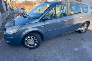 Megane scenic 7 posti