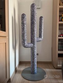 scultura cactus di design