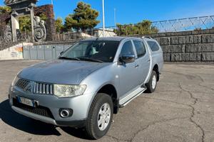 Mitsubishi L200 doppia cabina