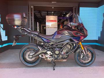 YAMAHA Tracer 900 .
