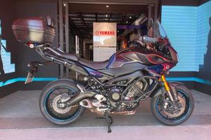 YAMAHA Tracer 900 .