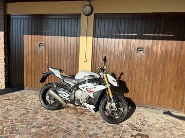 Bmw s 1000 r – full optional