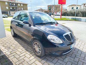 Lancia Ypsilon 1.3 MJT 75 CV