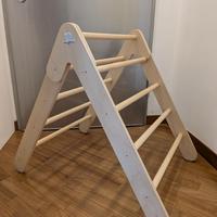 Triangolo montessoriano con scivolo salvaspazio
