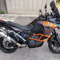 KTM 1050 Adventure ABS accessoriata