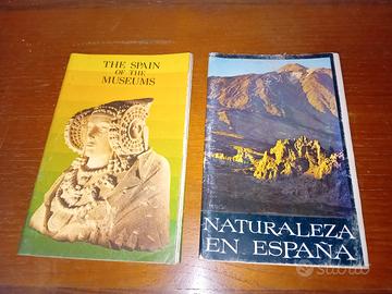 libretti vintage uno in spagnolo e uno in inglese