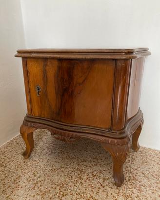 Comodino Antico in Noce - Meta ‘900