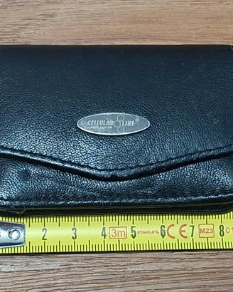 Piccolo porta cellulare anni 2000