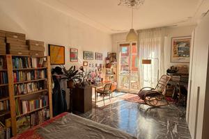 Libere 2 ampie singole da 15 aprile zona Pratello