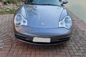 Porsche 996 Carrera 4
