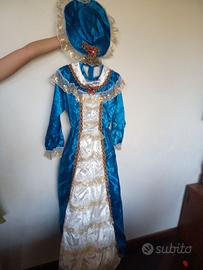 Vestito da principessa azzurro 7 - 9 anni