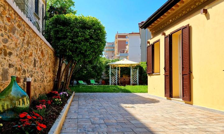 Casa con giardino a Livorno vicino al mare