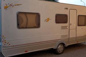 Roulotte Caravan Sterckeman 486CE 6 posti letto