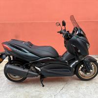 Yamaha X-Max 300 TECH MAX SP
