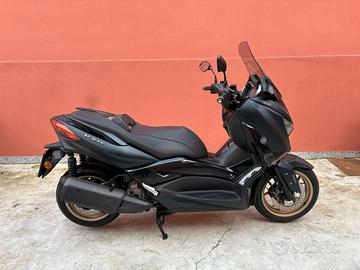 Yamaha X-Max 300 TECH MAX SP
