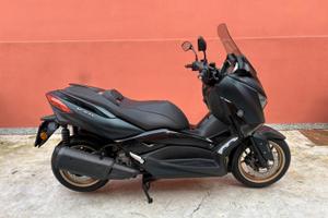 Yamaha X-Max 300 TECH MAX SP