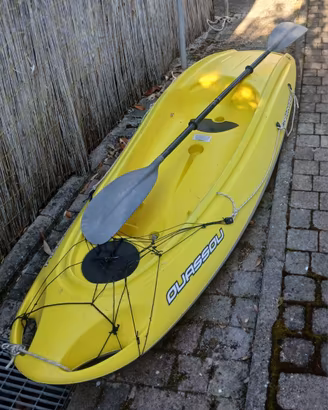 Canoa  Ouassou rigida monoposto con pagaia doppia