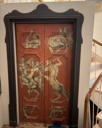 Porte decorate a mano in stile