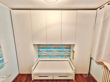 Cameretta a ponte con letto per bambini