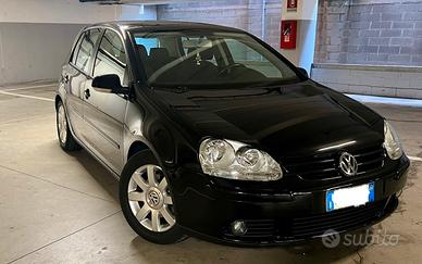 Volkswagen Golf 1.6 fsi