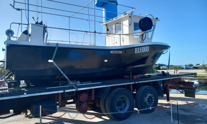 Barca da pesca con licenza