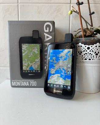 Garmin Montana 700 GPS per moto