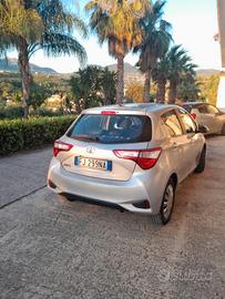 toyota yaris km reali in foto 