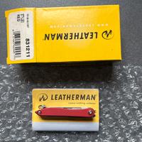 Leatherman style red nuovo