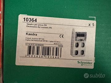 SCHNEIDER quadretto prese Cee 10364 NUOVO