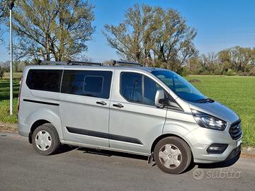 Ford Transit Custom 9 posti