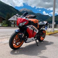 HONDA CBR 1000 RR firerblade Repsol