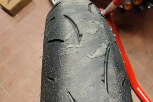 Gomma Dunlop D212 120/70/17