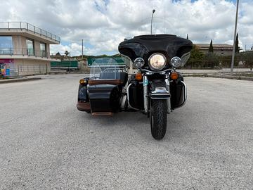 Elettra glide ultra classic con sidecar